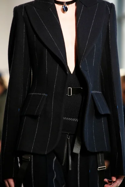 Look 39